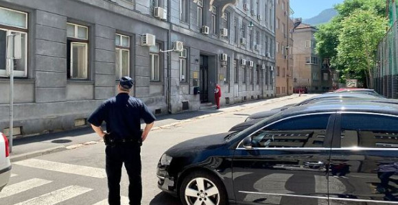 Ponovo dojave o podmetnutim bombama u SA