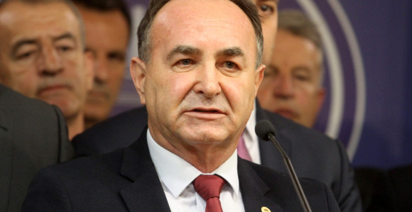 Posao u RS moguć samo ako ste član vladajuće partije