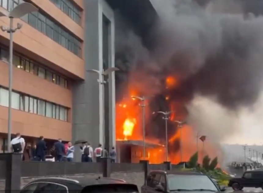 Moskva: Veliki požar izbio u poslovnom centru (VIDEO)