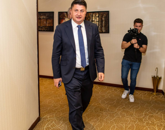 Радовић: Народу Српске нудимо економски препород