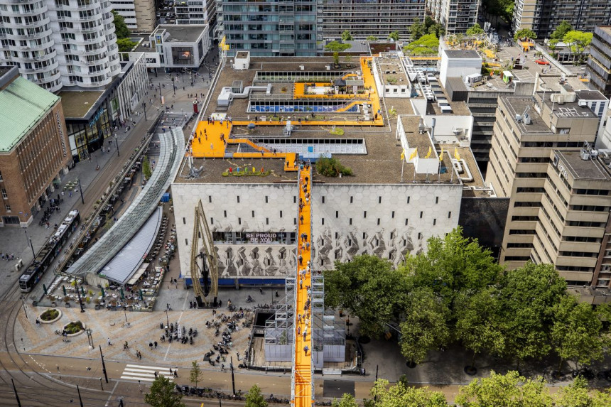 Roterdam dobio pešačku stazu na krovovima zgrada! (VIDEO)
