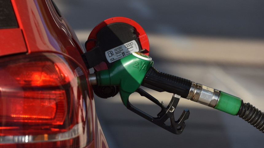 Prijete restrikcije: Nestašica goriva zbog sankcija?