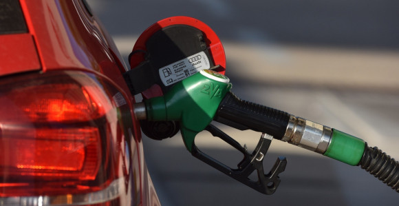 Prijete restrikcije: Nestašica goriva zbog sankcija?