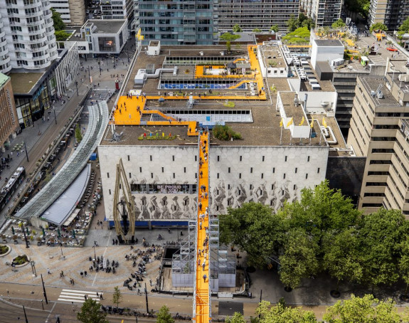 Roterdam dobio pešačku stazu na krovovima zgrada! (VIDEO)