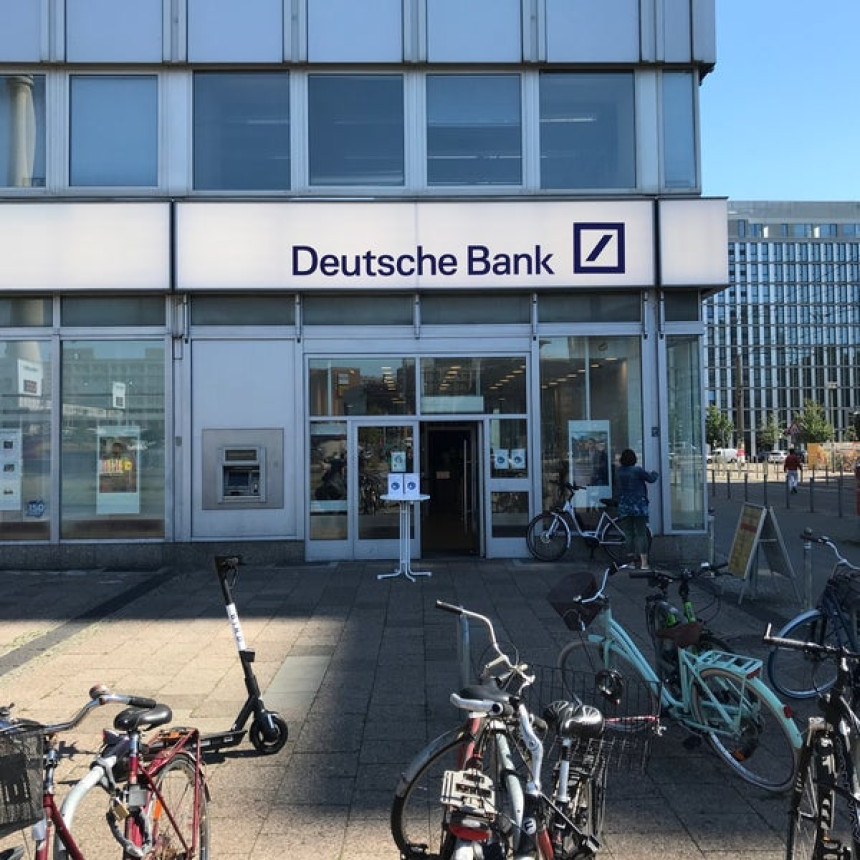 Njemačka banka seli u Berlin programera iz RUS