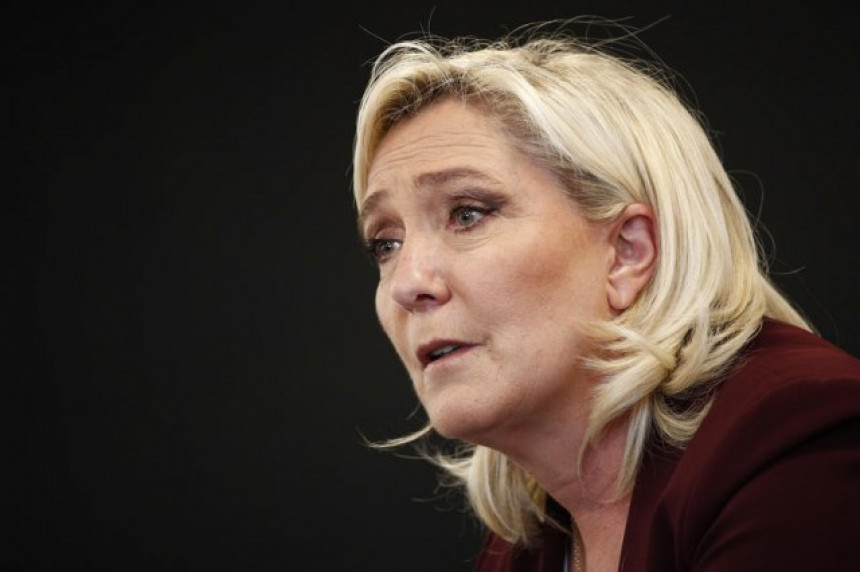 Le Pen: Embargo EU na isporuke ruske nafte je glup