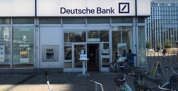 Njemačka banka seli u Berlin programera iz RUS