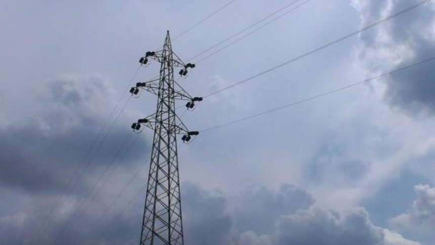 Због невремена без струје остала села у Прњавору