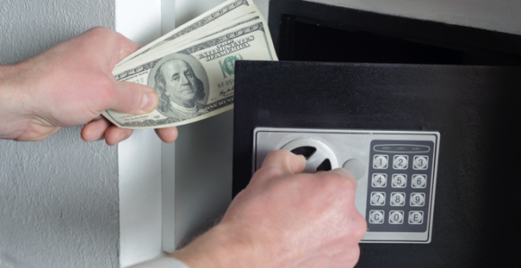 Prodao stari sef jer nije znao kombinaciju a u njemu bio novac!