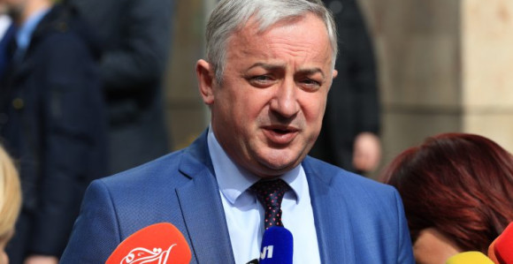 Borenović: Dodik u fening ispunjava Šmitove želje