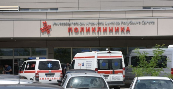 Zaposleni UKC-a "moraju" na protest podrške Šeraniću