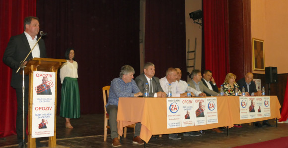 Skup u Višegradu: Dosta je bahatosti i tiranije načelnika