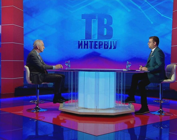 Razgovarao sam sa Milanom, kao tim idemo u izbore