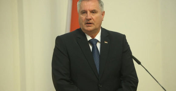 Zabrana izvoza trupaca „pala“ zbog familijarnih veza