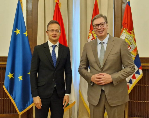Vučić i Sijarto razgovarali i o stanju u regionu