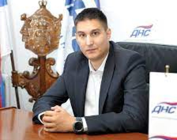 Због страха од санкција Српску стављају на добош