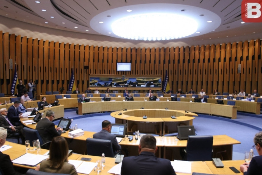 Manja stopa PDV na hranu, ali primjena zakona još daleko