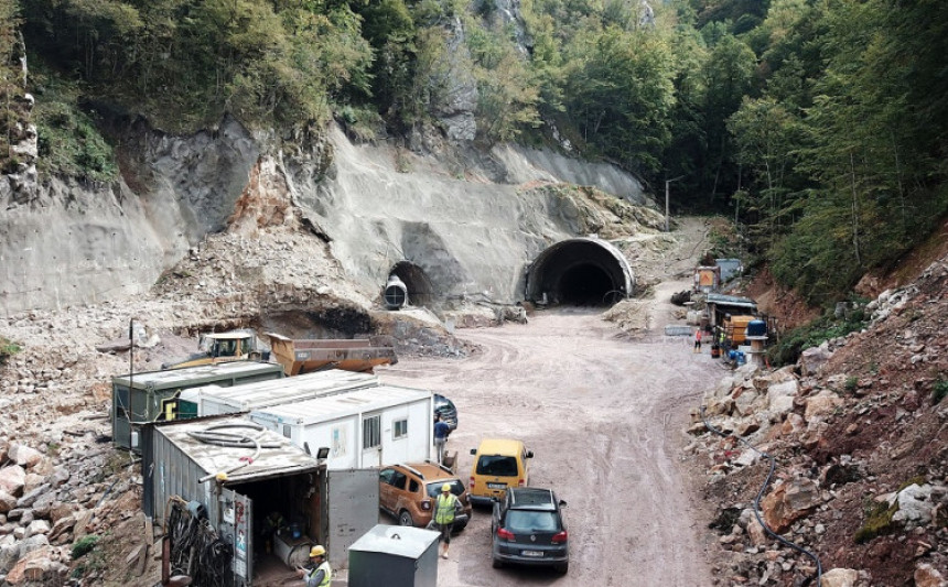 Сарајево: Украдено 5 тона арматуре са градилишта тунела