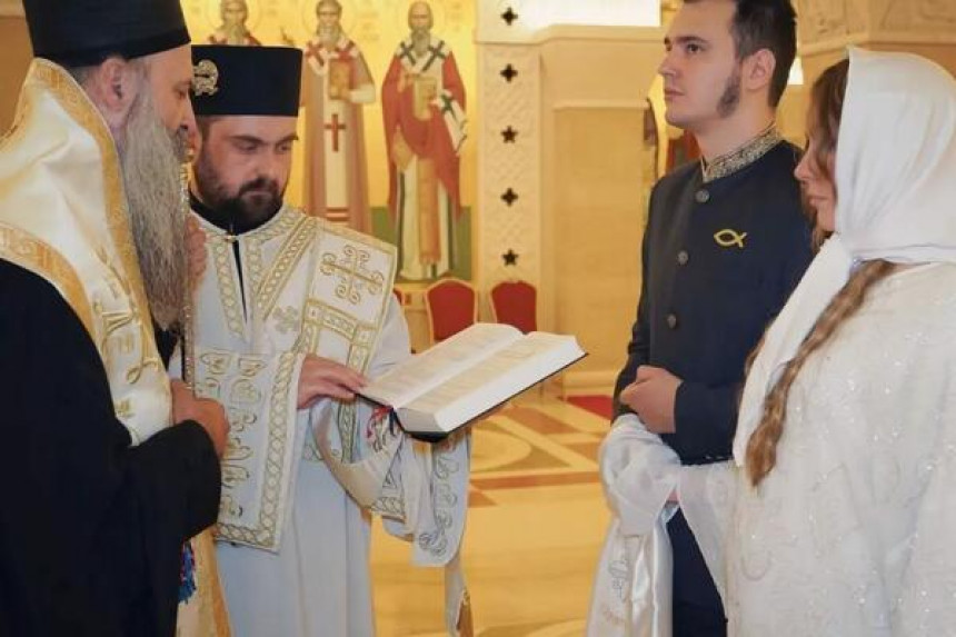 Оженио се Ђолетов син, венчао се у хаџијској одори!
