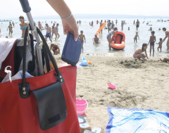 HR policija pozvala građane i turiste na oprez od krađe