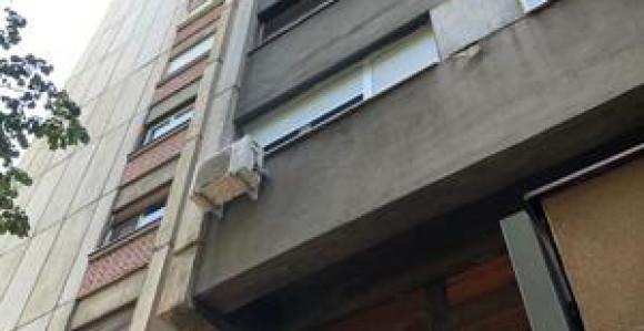 Preminuo dječak koji je pao sa zgrade u Beogradu