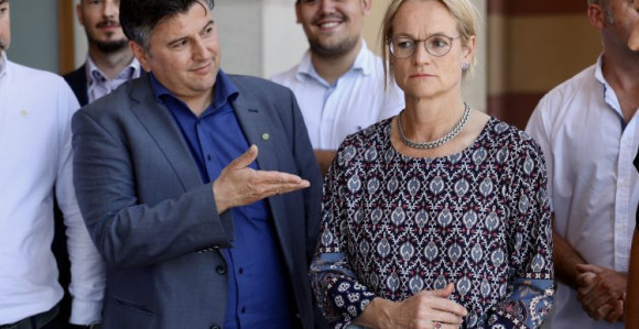 Viola fon Кramon: Mora se nešto dati i zemljama ZB