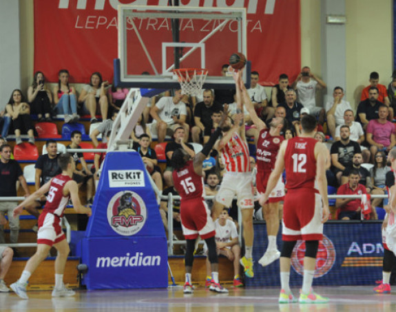 Pobjeda košarkaša Zvezde u Železniku za 22. titulu