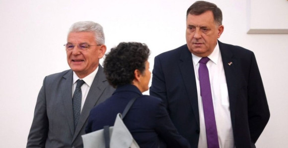 Parlamentarci upozorili Dodika: Ovo ne može...