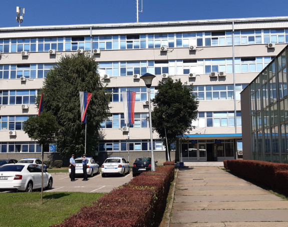 Pijanac iznenadio policajce u BL, jedan i povrijeđen