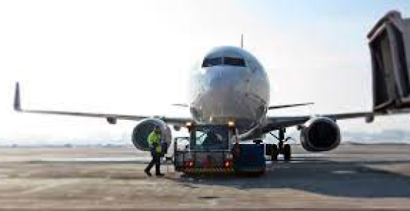 Avion oštećen, naređen uviđaj na aerodromu SA