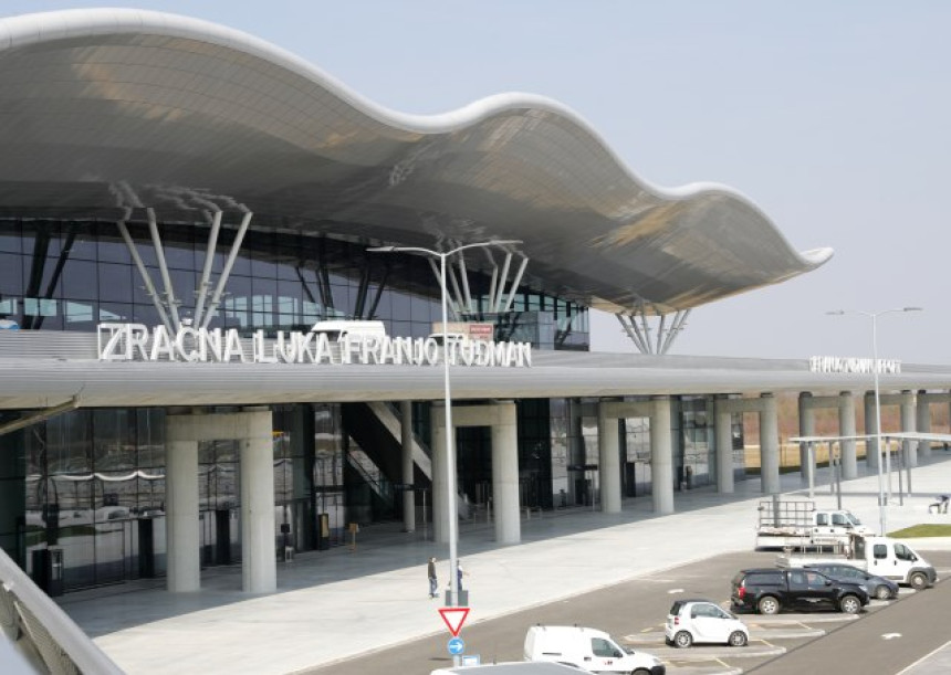 Zbog kvara avion prinudno sletio u Zagreb