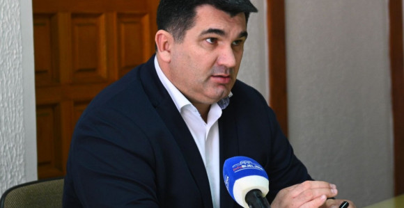 Šarović je čovjek koji zna i može sačuvati Srpsku