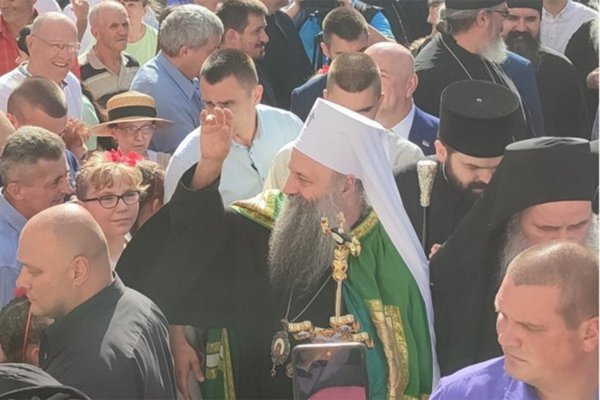 Svečani doček: Patrijarh srpski stigao u Tuzlu