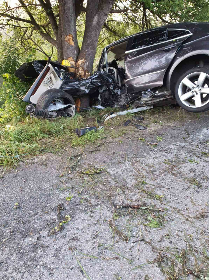 U saobraćajnoj nesreći poginuo mladić iz Vlasenice