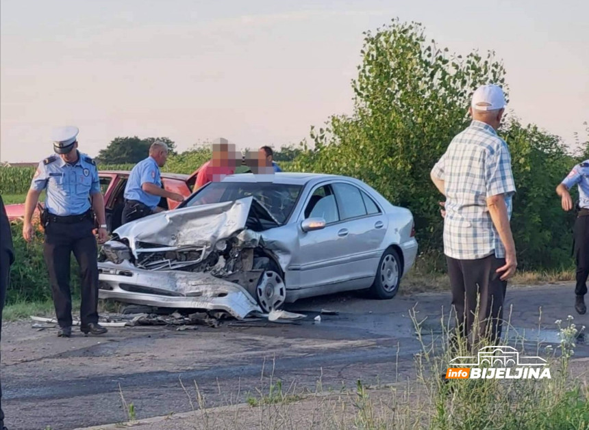 Direktan sudar: Među povrijeđenim i dvoje djece