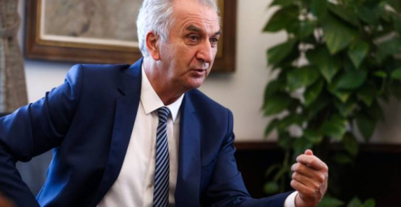 Ovo nije dobro: Radnicima mrvice, a funkcionerima ...