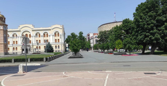 Banjaluka pusta na plus 36 - Samo rijetki na ulicama