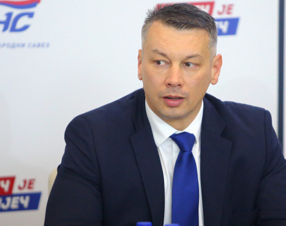 Nešić: RIK mijenja pravilnik da sačuva fotelju Đureviću!
