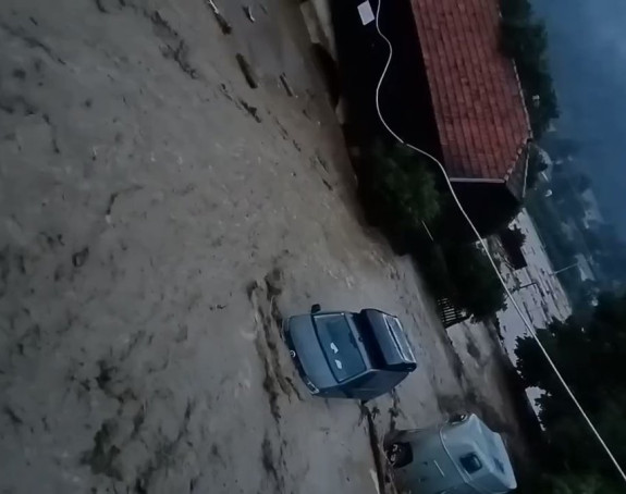 Oluja poharala Austriju, uvedeno vanredno stanje