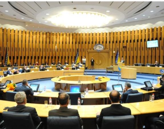 Hoće li političarima u BiH biti veće plate za 500 maraka?