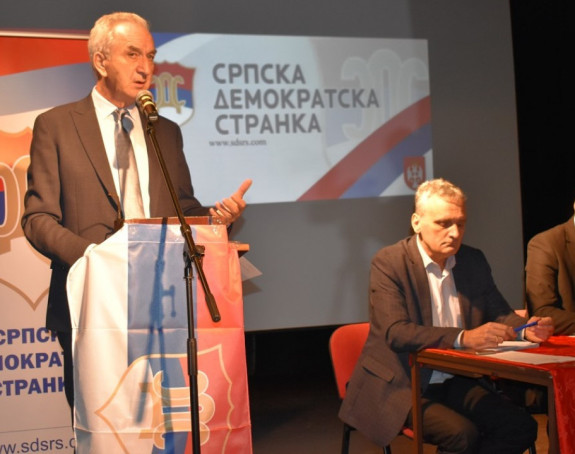 Sve ukazuje da se politika SNSD-a kreira u Zagrebu