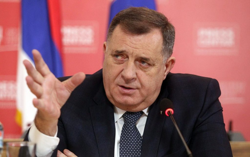 Dok Srpska vraća milijardu - Dodik dijeli 160 mil. KM