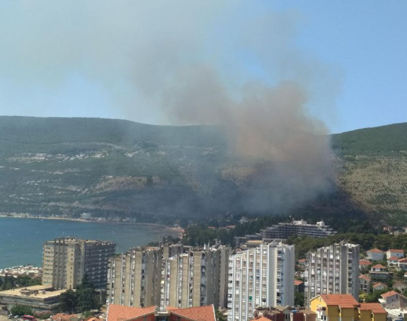 Veliki požar iznad Igala, kuće nisu ugrožene