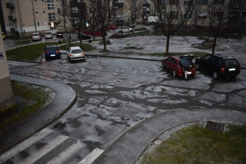 Jako nevrijeme u Hrvatskoj: Grad razbijao stakla