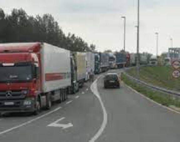 Превозници стали због превисоких цијена горива