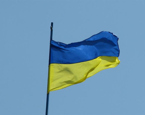 Застава Украјине опет подигнута на Змијском острву