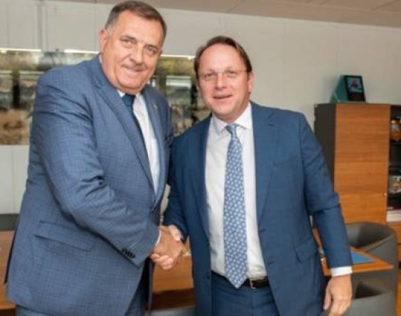 Završen sastanak: Šta je Varhelji od Dodika zatražio?