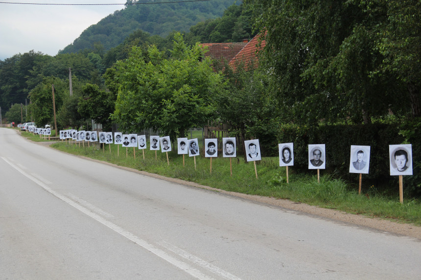 Наређено да се уклоне фотографије убијених Срба