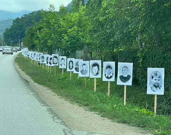 Fotografije ubijenih Srba uz put Bratunac - Potočari