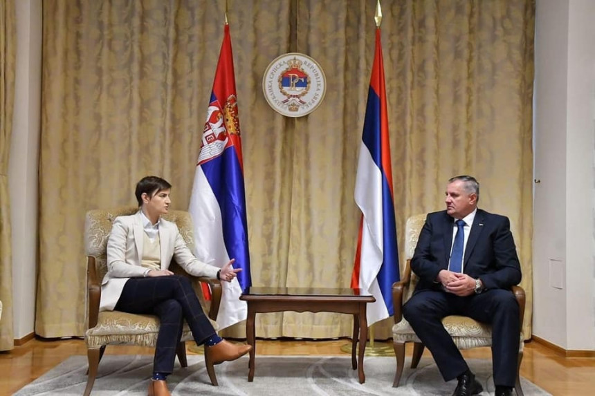 Višković danas u Beogradu, susret sa premijerkom